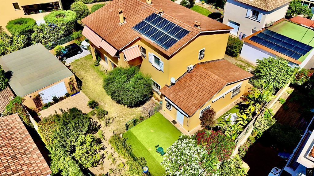 Maison SANARY 829000€ MG IMMO Maison SANARY 829000€ MG IMMO