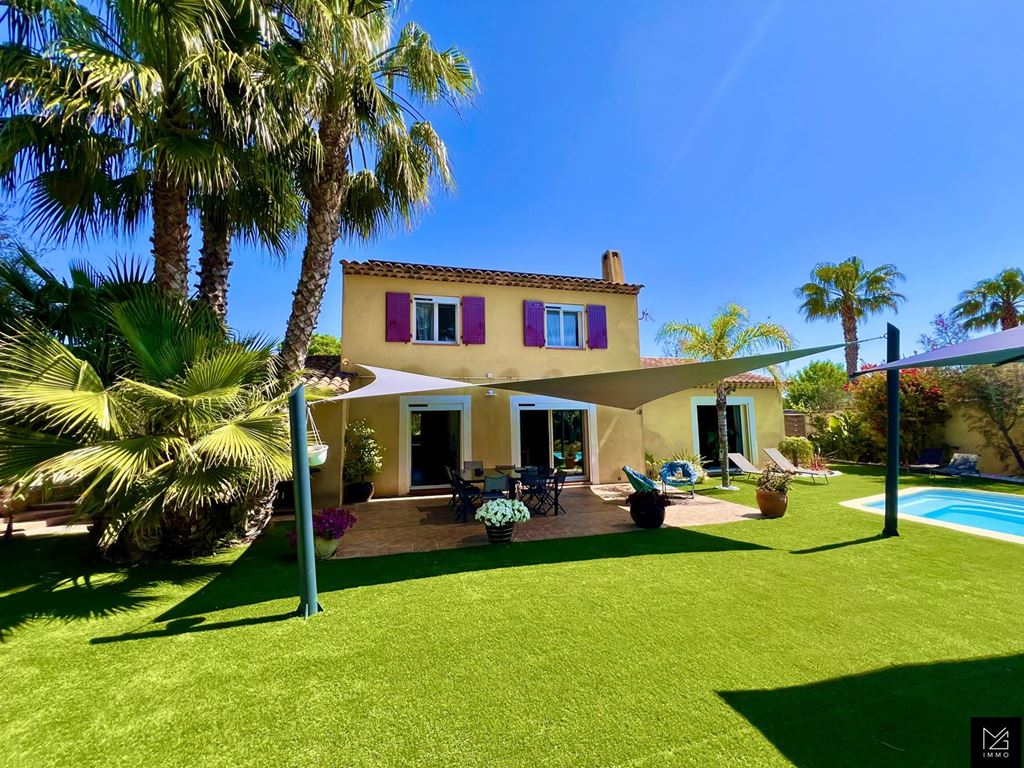 Maison indépendante SANARY 1099000€ MG IMMO Maison indépendante SANARY 1099000€ MG IMMO